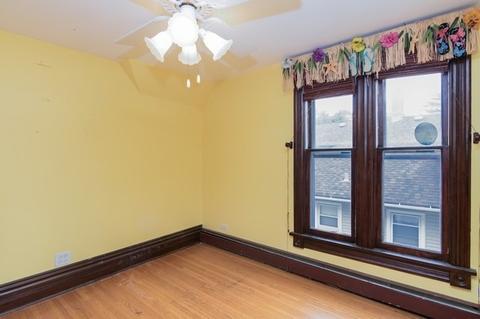 216 Elm St, Elgin, IL 60123 photo 16