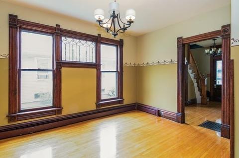 216 Elm St, Elgin, IL 60123 photo 8
