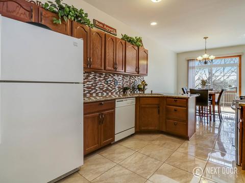 511 Goodwin Dr, Bolingbrook, IL 60440 photo 13