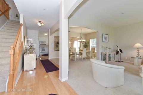 2653 Maple Cir, West Dundee, IL 60118 photo 3
