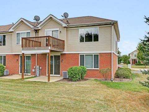 408 Legend Ln, Mchenry, IL 60050 photo 16