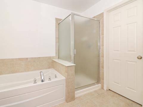408 Legend Ln, Mchenry, IL 60050 photo 12
