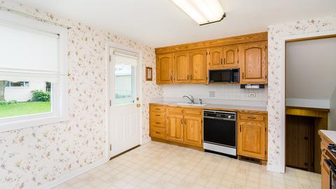 9033 Monroe Ave, Brookfield, IL 60513 photo 8
