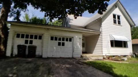 215 E 4th St, Byron, IL 61010 photo 1