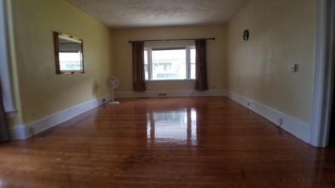 215 E 4th St, Byron, IL 61010 photo 3