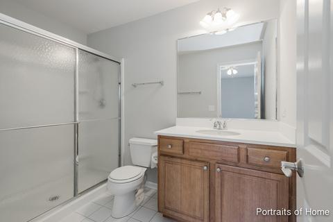 362 Broadmoor Ln, Bartlett, IL 60103 photo 6