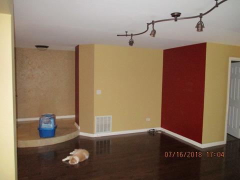 2 Creekside Cir #D, Elgin, IL 60123 photo 7