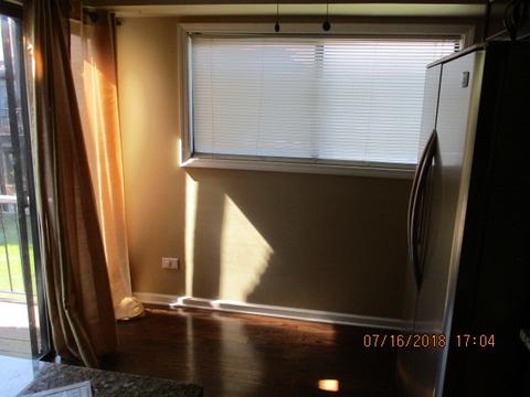 2 Creekside Cir #D, Elgin, IL 60123 photo 6