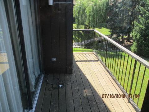 2 Creekside Cir #D, Elgin, IL 60123 photo 15