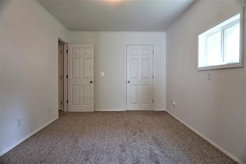 511 Jackson St, Champaign, IL 61821 photo 19