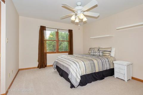 306 Chippewa Dr, Minooka, IL 60447 photo 10