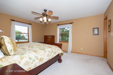 306 Chippewa Dr, Minooka, IL 60447 photo 8