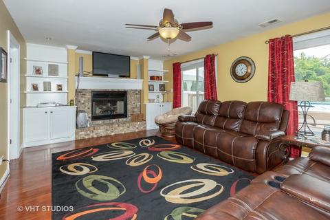 4506 Northmont Dr, Plainfield, IL 60586 photo 6