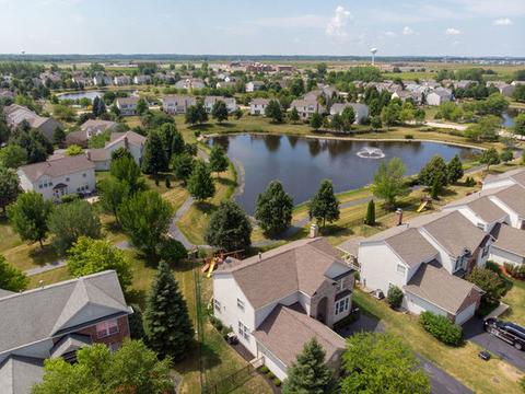 13 Gillingham Ct, Algonquin, IL 60102 photo 3