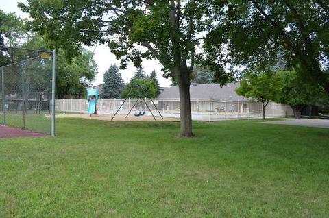 234 E Bailey Rd #M, Naperville, IL 60565 photo 3