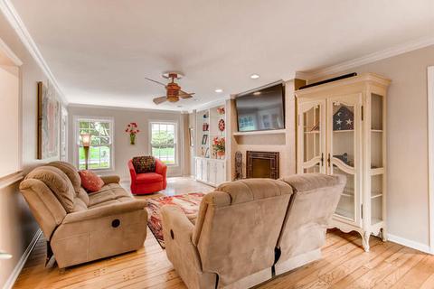 2327 Albright Ln, Wheaton, IL 60189 photo 32
