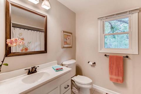 2327 Albright Ln, Wheaton, IL 60189 photo 17