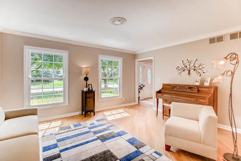 2327 Albright Ln, Wheaton, IL 60189 photo 33