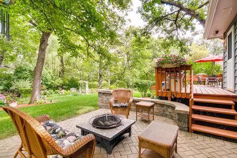 2327 Albright Ln, Wheaton, IL 60189 photo 3