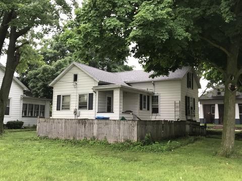 2104 5th St, Peru, IL 61354 photo 2