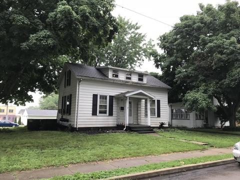 2104 5th St, Peru, IL 61354 photo 1