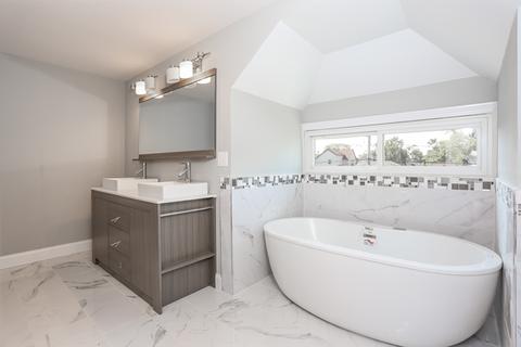 711 E 88th Pl, Chicago, IL 60619 photo 16