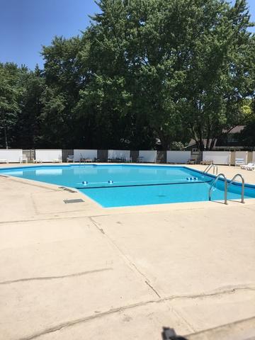 1802 Plum Grove Rd #2D, Rolling Meadows, IL 60008 photo 2