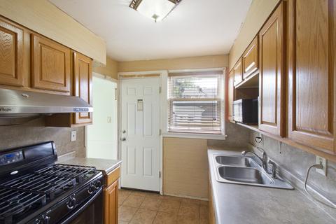328 Alles St, Des Plaines, IL 60016 photo 7
