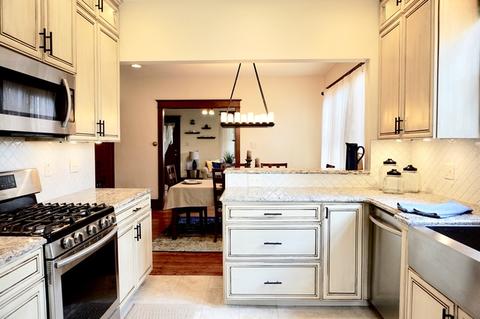 411 Adams St, Ottawa, IL 61350 photo 8