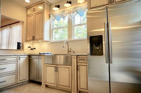 411 Adams St, Ottawa, IL 61350 photo 5