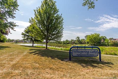 3960 Whispering Trails Dr, Hoffman Estates, IL 60192 photo 5