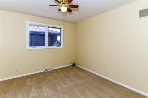 15612 Pine Rd, Oak Forest, IL 60452 photo 11