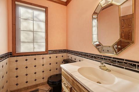 3722 Maple Ave, Northbrook, IL 60062 photo 12