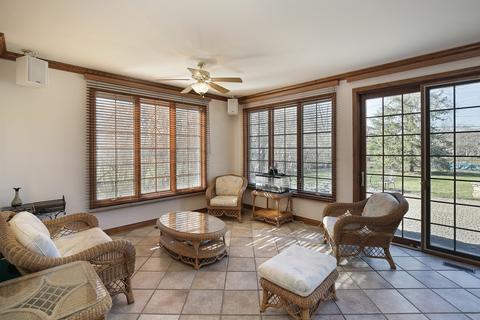 3722 Maple Ave, Northbrook, IL 60062 photo 10