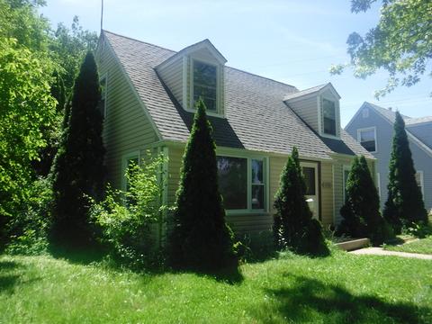 559 S Edison Ave, Elgin, IL 60123 photo 2