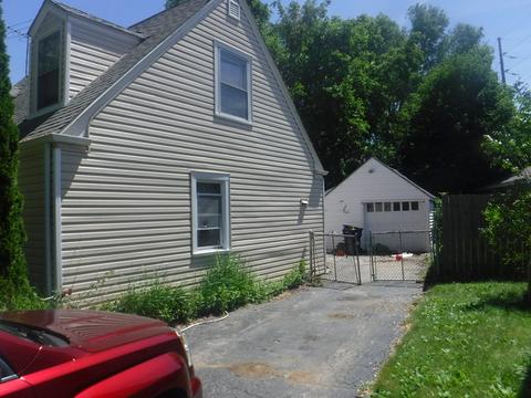 559 S Edison Ave, Elgin, IL 60123 photo 3