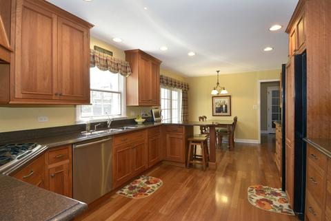 4631 Dawngate Ln, Rolling Meadows, IL 60008 photo 7