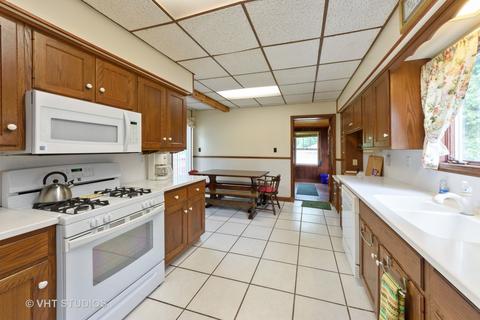 1447 Whitcomb Ave, Des Plaines, IL 60018 photo 5
