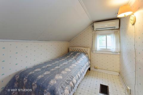 1447 Whitcomb Ave, Des Plaines, IL 60018 photo 12