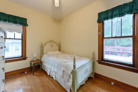 1447 Whitcomb Ave, Des Plaines, IL 60018 photo 8