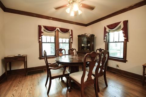 1447 Whitcomb Ave, Des Plaines, IL 60018 photo 4