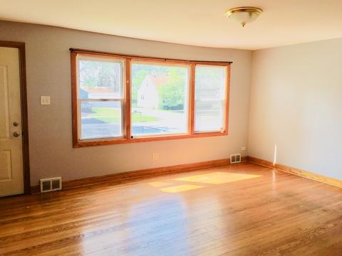 7937 S Long Ave, Burbank, IL 60459 photo 2