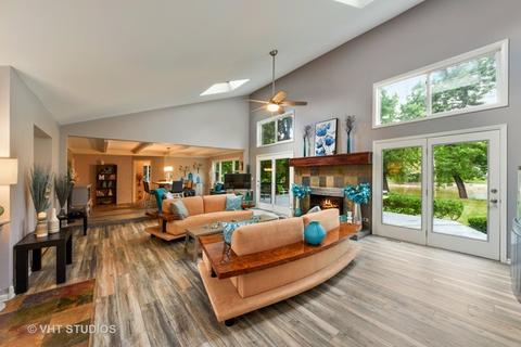 1313 Fox River Dr, Algonquin, IL 60102 photo 7