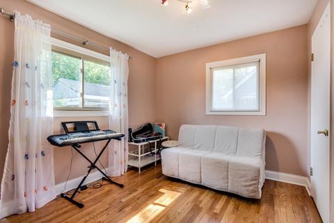 9016 Windsor Ln, Bridgeview, IL 60455 photo 16