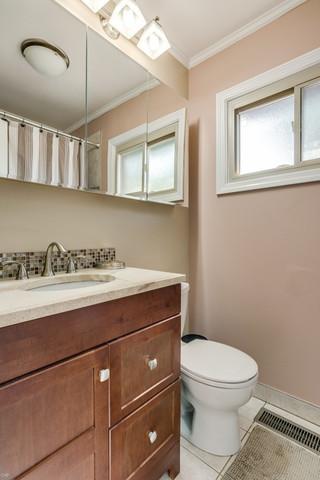 9016 Windsor Ln, Bridgeview, IL 60455 photo 18