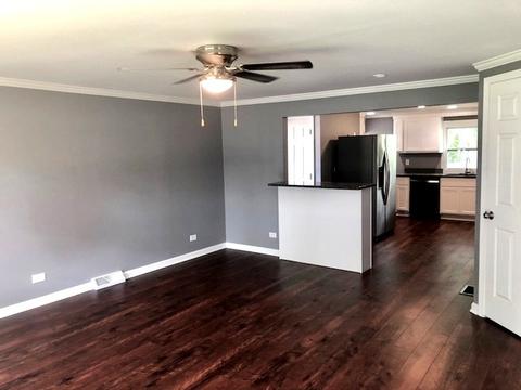 214 E Lee St, Plano, IL 60545 photo 3