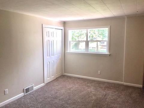 214 E Lee St, Plano, IL 60545 photo 17