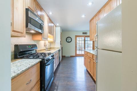 15308 Pine Dr, Oak Forest, IL 60452 photo 10