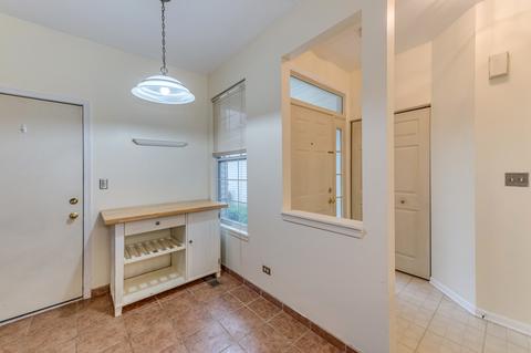 3183 Anton Dr, Aurora, IL 60504 photo 7