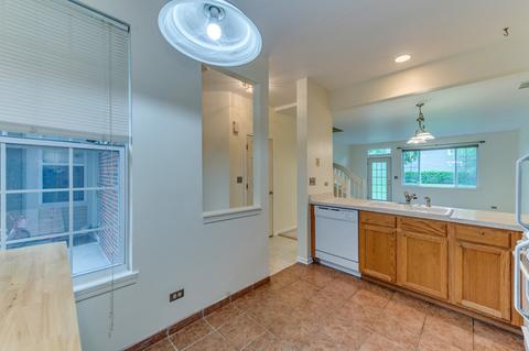 3183 Anton Dr, Aurora, IL 60504 photo 6